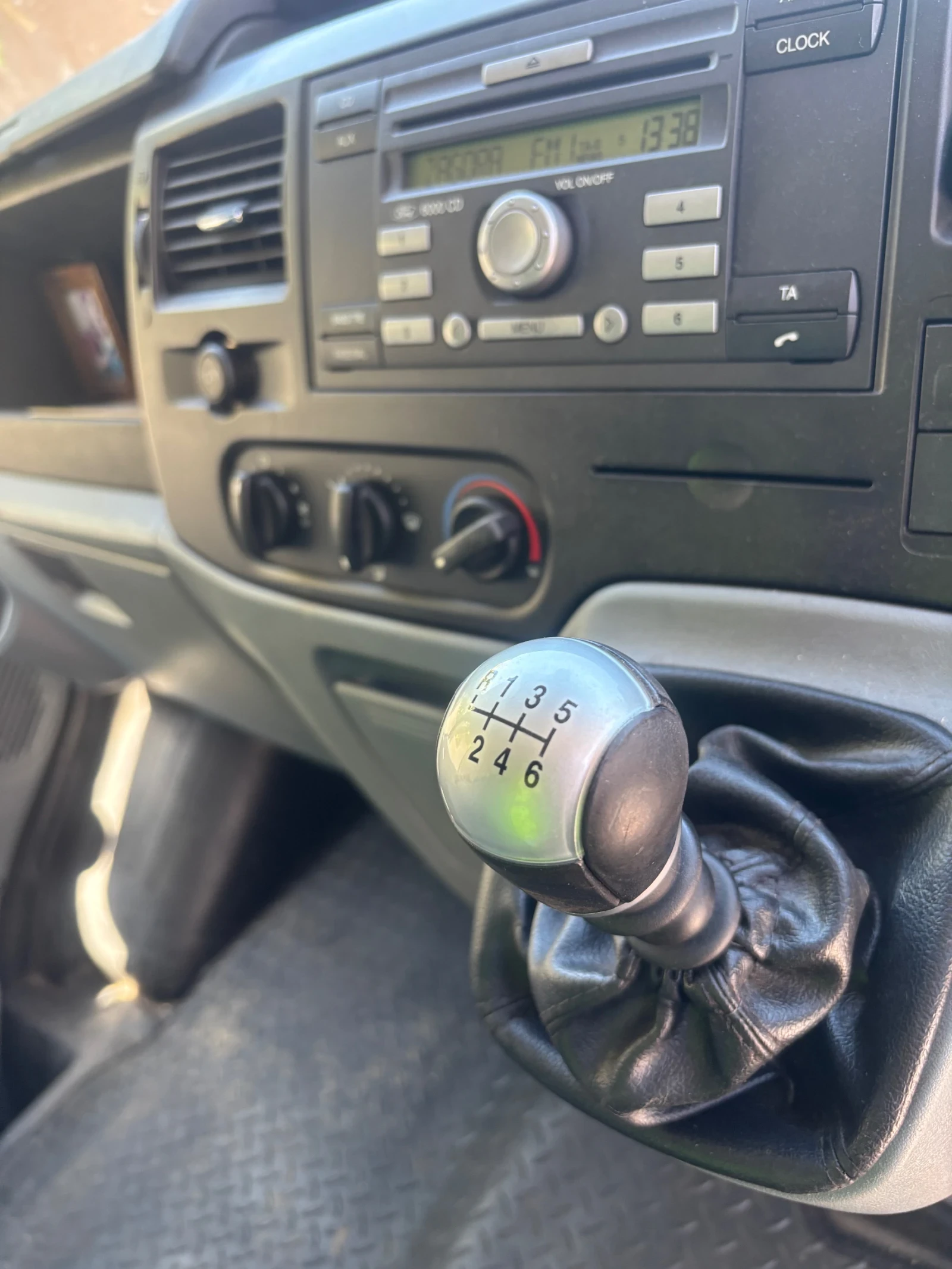 Ford Transit Trend 125T - изображение 3