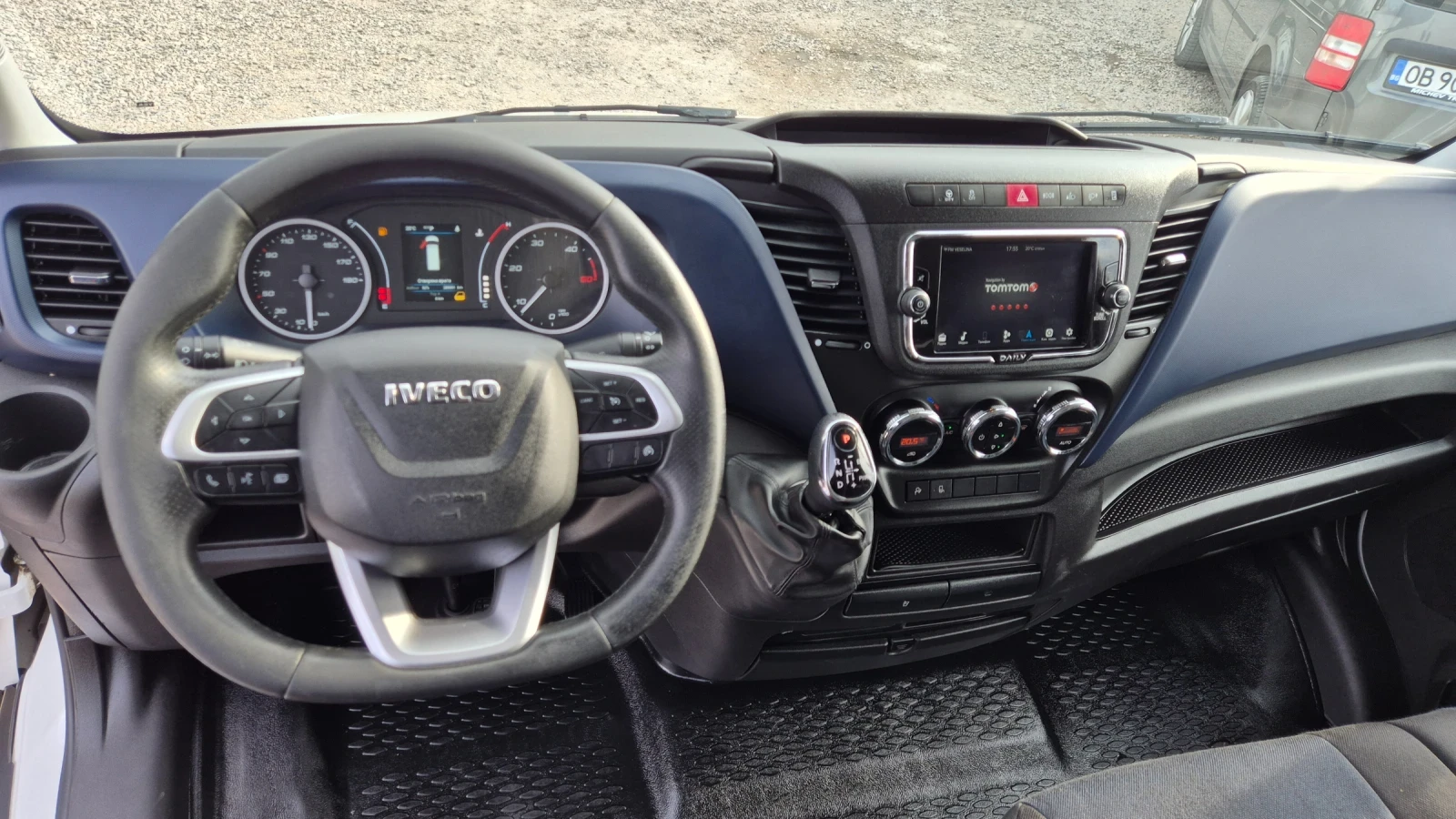 Iveco Daily 35s18* XXL* LED* HI-MATIC* , снимка 13 - Бусове и автобуси - 54220053