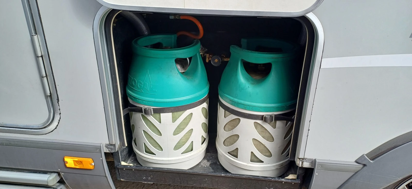 Кемпер HYMER / ERIBA B514 SL, снимка 9 - Каравани и кемпери - 54272307