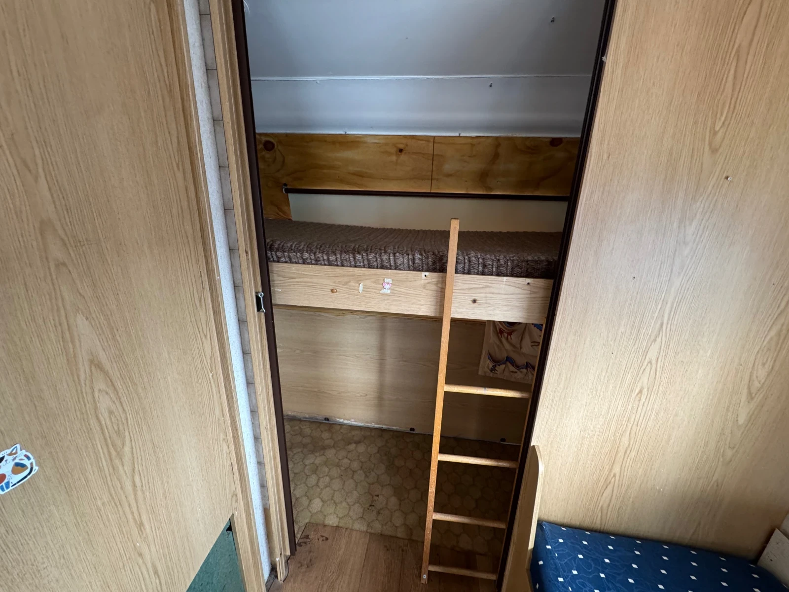 Каравана Knaus KNAUS, снимка 12 - Каравани и кемпери - 54740957