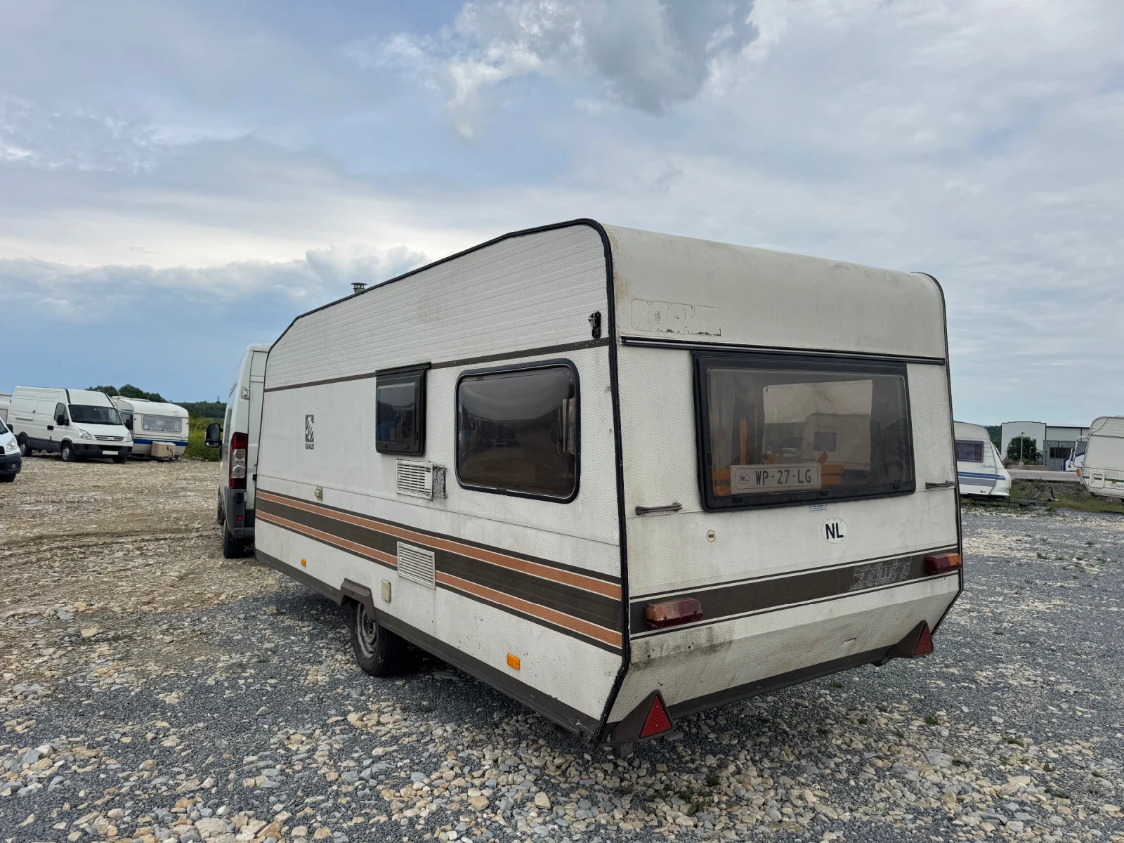 Каравана Knaus KNAUS, снимка 5 - Каравани и кемпери - 54740957