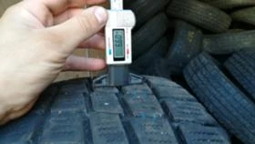 Гуми Зимни 235/65R16, снимка 4
