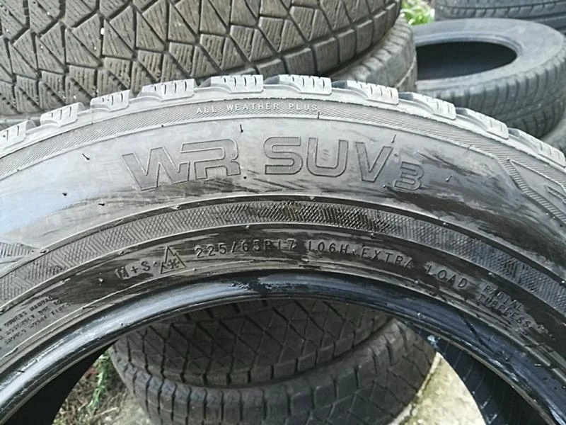 Гуми Зимни 225/65R17, снимка 5 - Гуми и джанти - 23686636