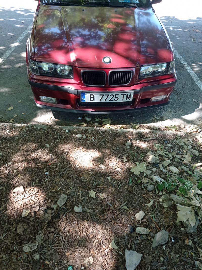 BMW 320, снимка 1 - Автомобили и джипове - 46124521
