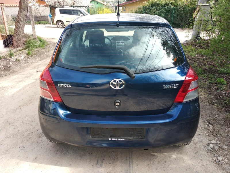 Toyota Yaris 1.33 6ск. Швейцария!, снимка 11 - Автомобили и джипове - 47398792