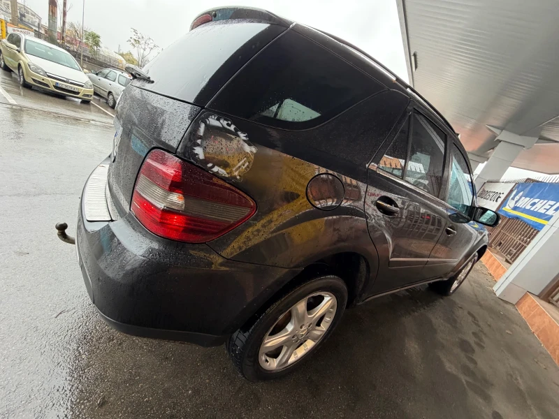 Mercedes-Benz ML 320 НА* ПРУЖИНИ* NAVI* Sport, снимка 7 - Автомобили и джипове - 51132407