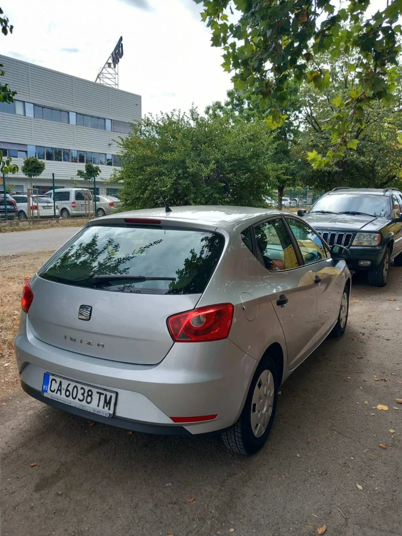 Seat Ibiza 1.4, снимка 4 - Автомобили и джипове - 52531677