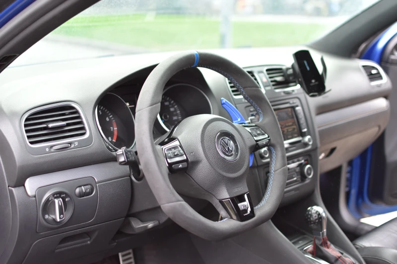 VW Golf 2.0 R, снимка 11 - Автомобили и джипове - 52681705