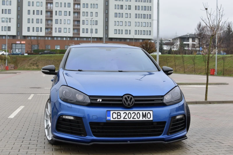 VW Golf 2.0 R, снимка 2 - Автомобили и джипове - 52681705