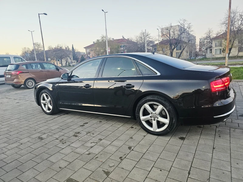 Audi A8, снимка 2 - Автомобили и джипове - 52711219