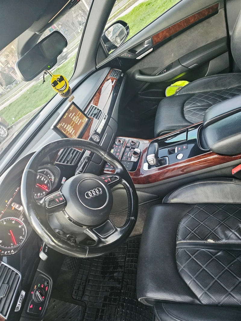 Audi A8, снимка 13 - Автомобили и джипове - 52711219
