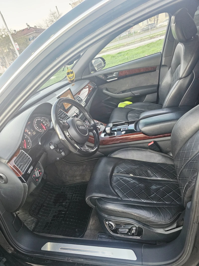 Audi A8, снимка 15 - Автомобили и джипове - 52711219