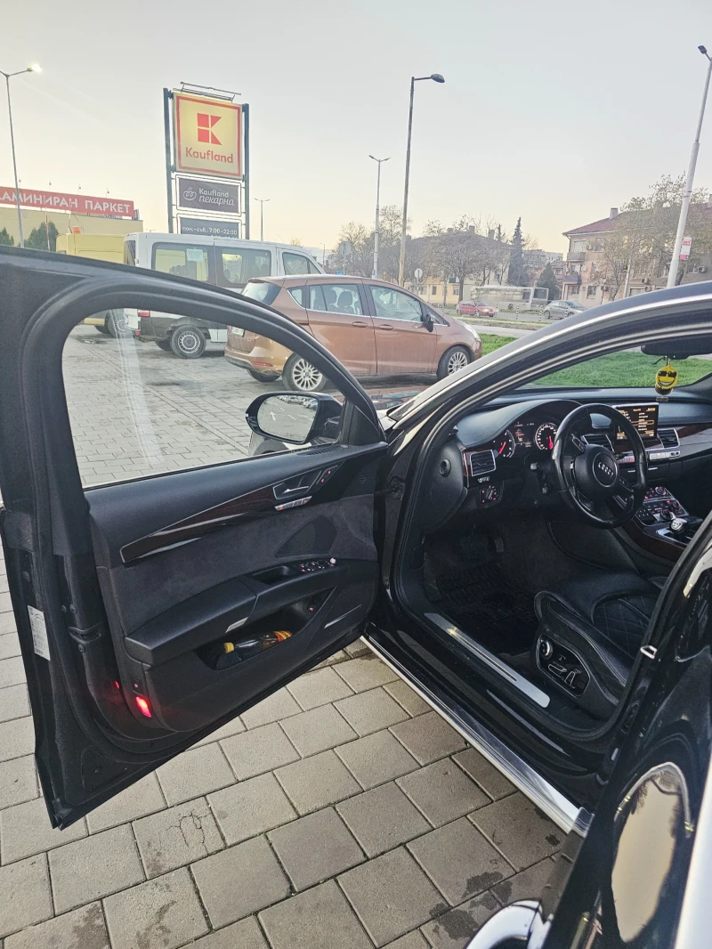 Audi A8, снимка 9 - Автомобили и джипове - 52711219