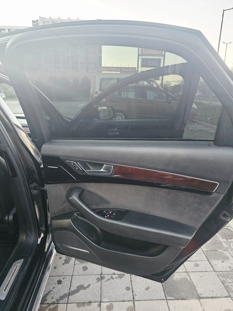 Audi A8, снимка 11 - Автомобили и джипове - 52711219