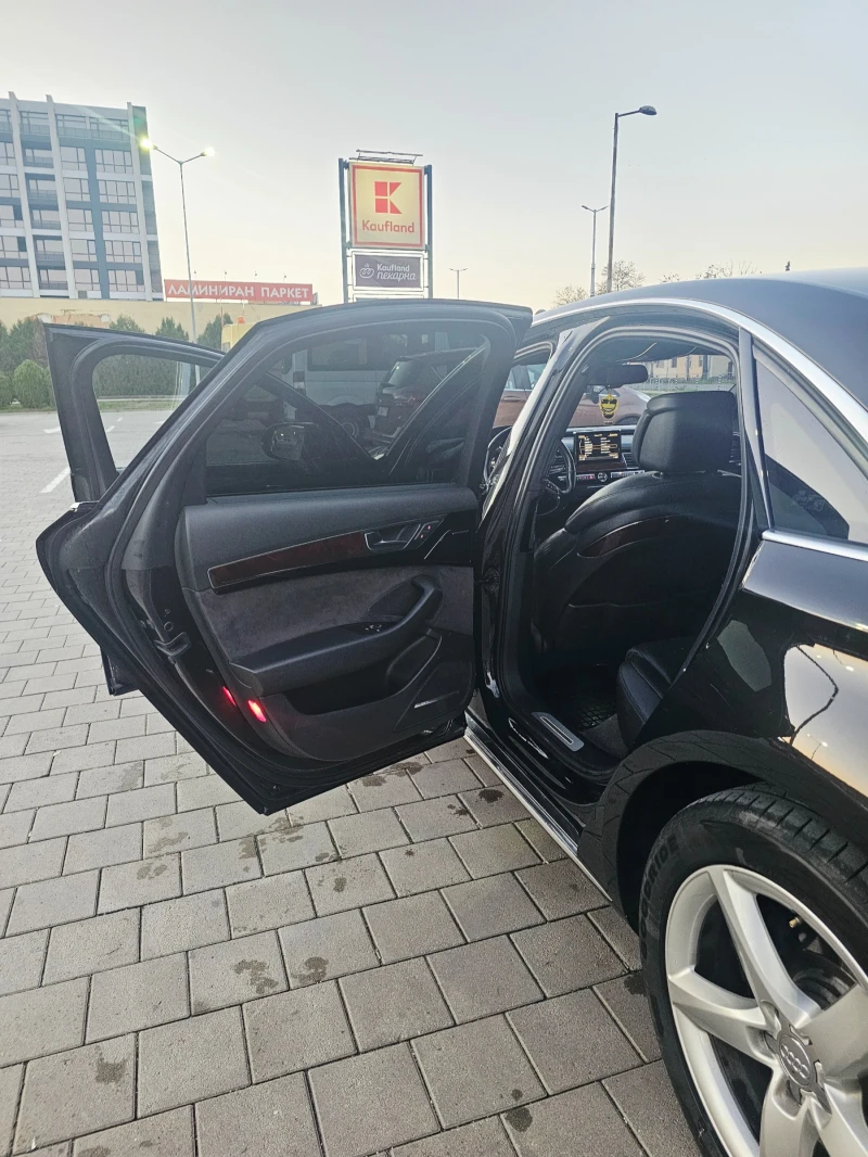 Audi A8, снимка 10 - Автомобили и джипове - 52711219