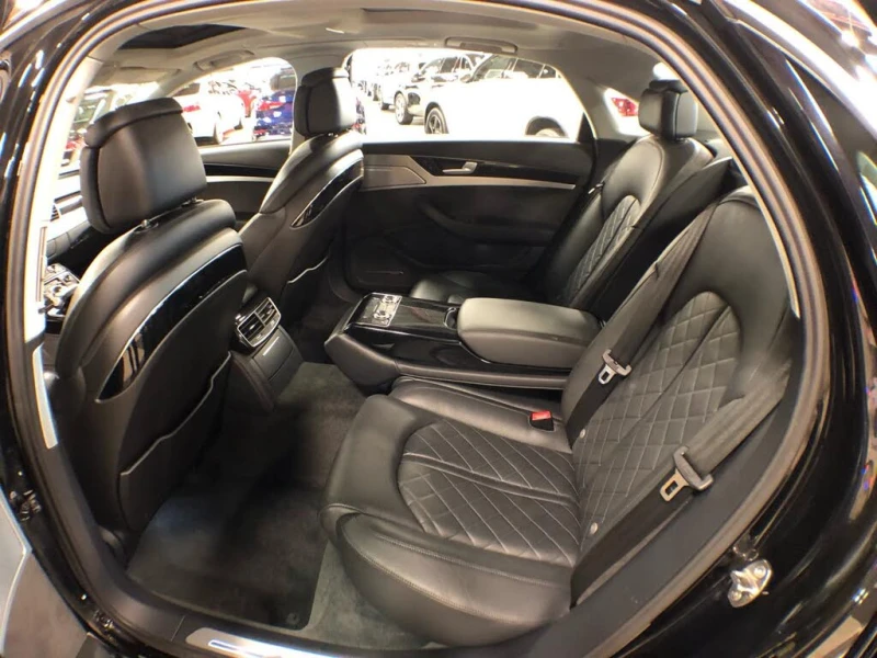 Audi A8 2018 Audi A8 4.0 TFSI quattro, снимка 12 - Автомобили и джипове - 52794460