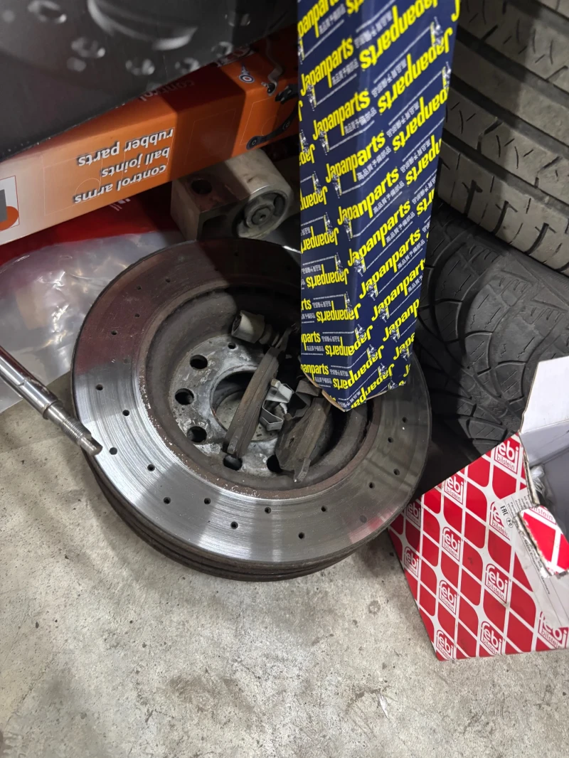 VW Golf TDI 6 ск. 105к.с., снимка 16 - Автомобили и джипове - 53280110