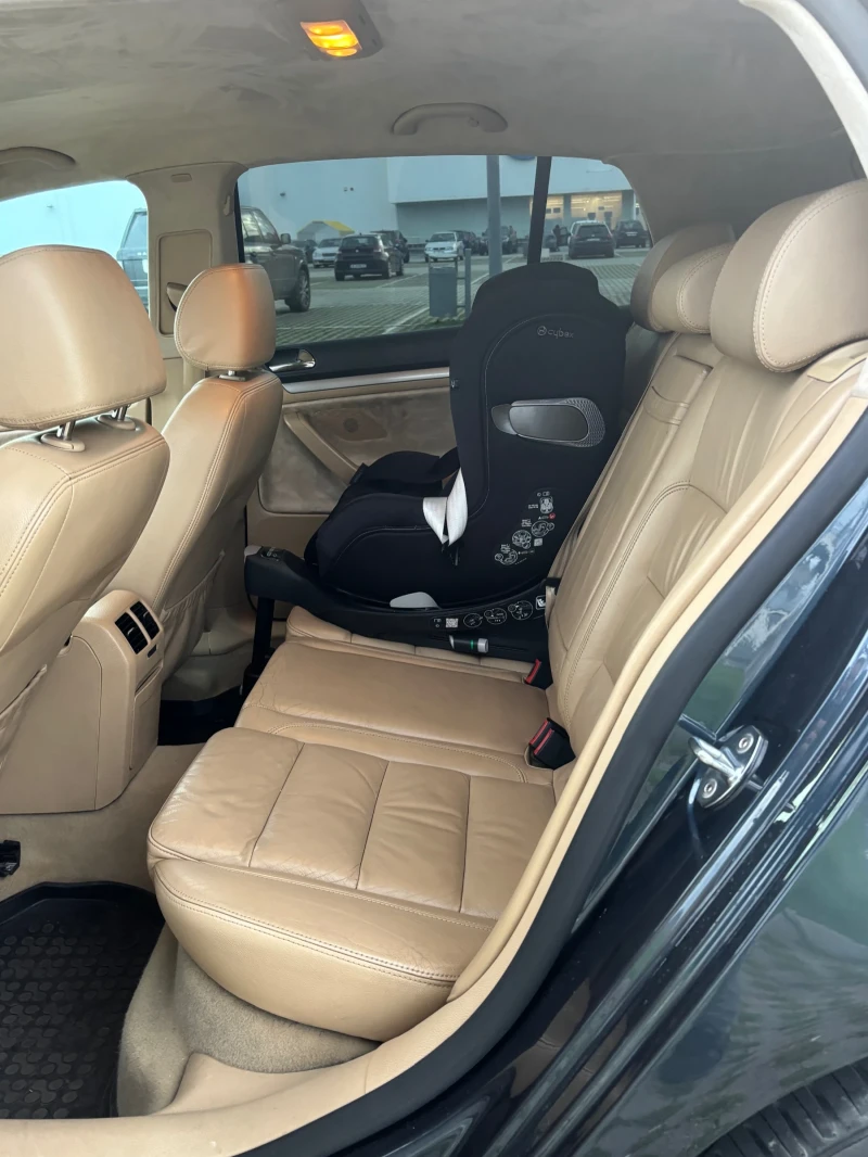 VW Golf TDI 6 ск. 105к.с., снимка 10 - Автомобили и джипове - 53280110