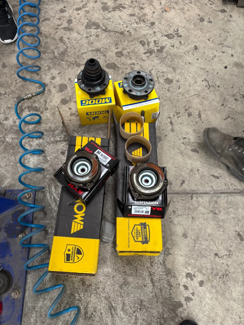 VW Golf TDI 6 ск. 105к.с., снимка 17 - Автомобили и джипове - 53280110