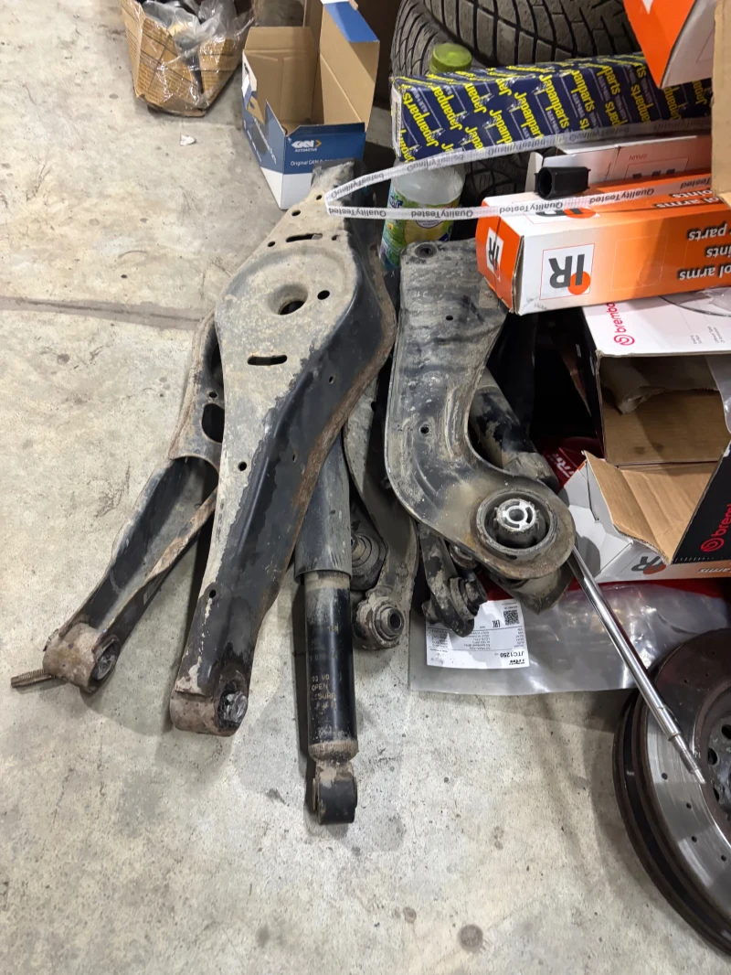 VW Golf TDI 6 ск. 105к.с., снимка 15 - Автомобили и джипове - 53280110