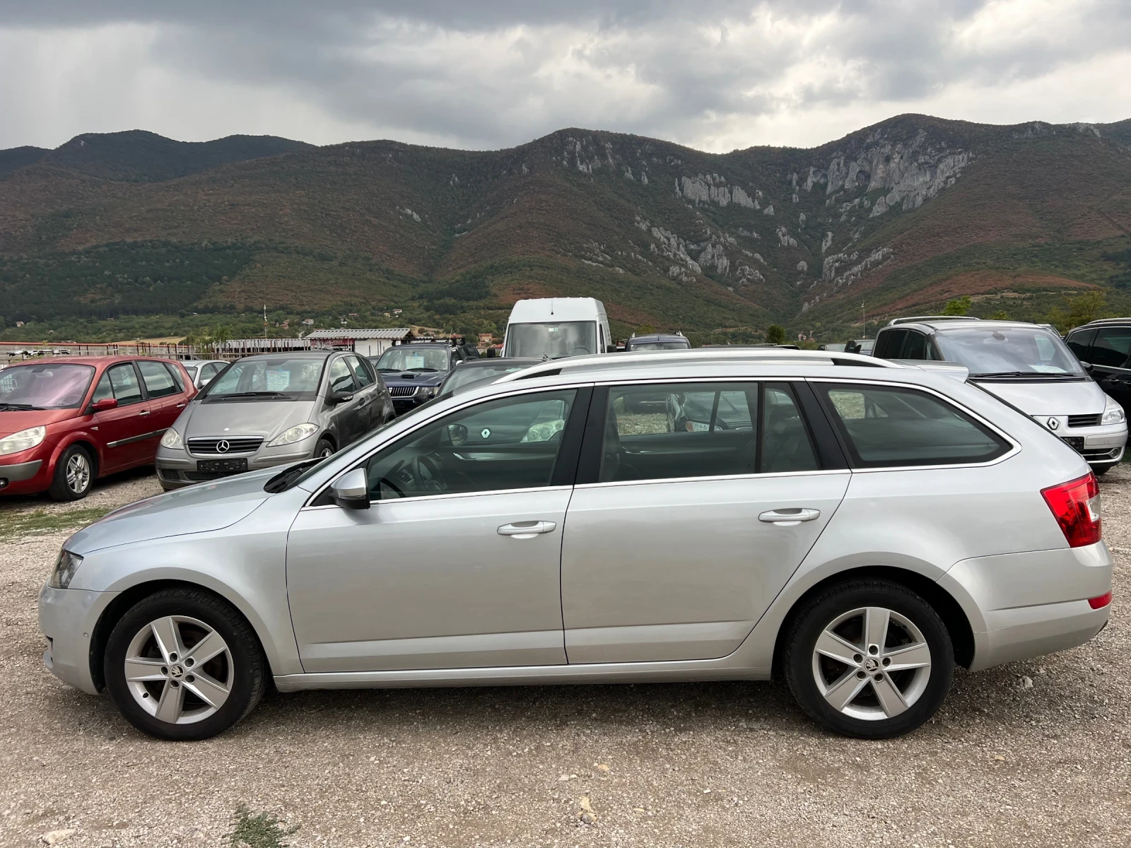 Skoda Octavia 2.0 TDI 150 к.с. 4х4 - изображение 8