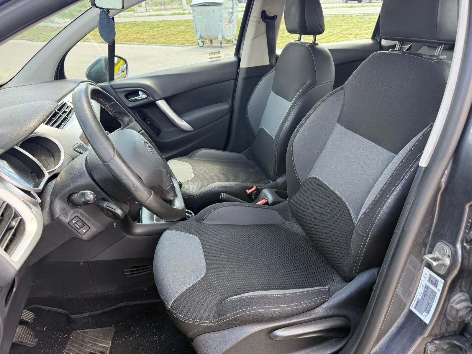 Citroen C3 1.1i Нов Внос * EURO 5A*  - изображение 9