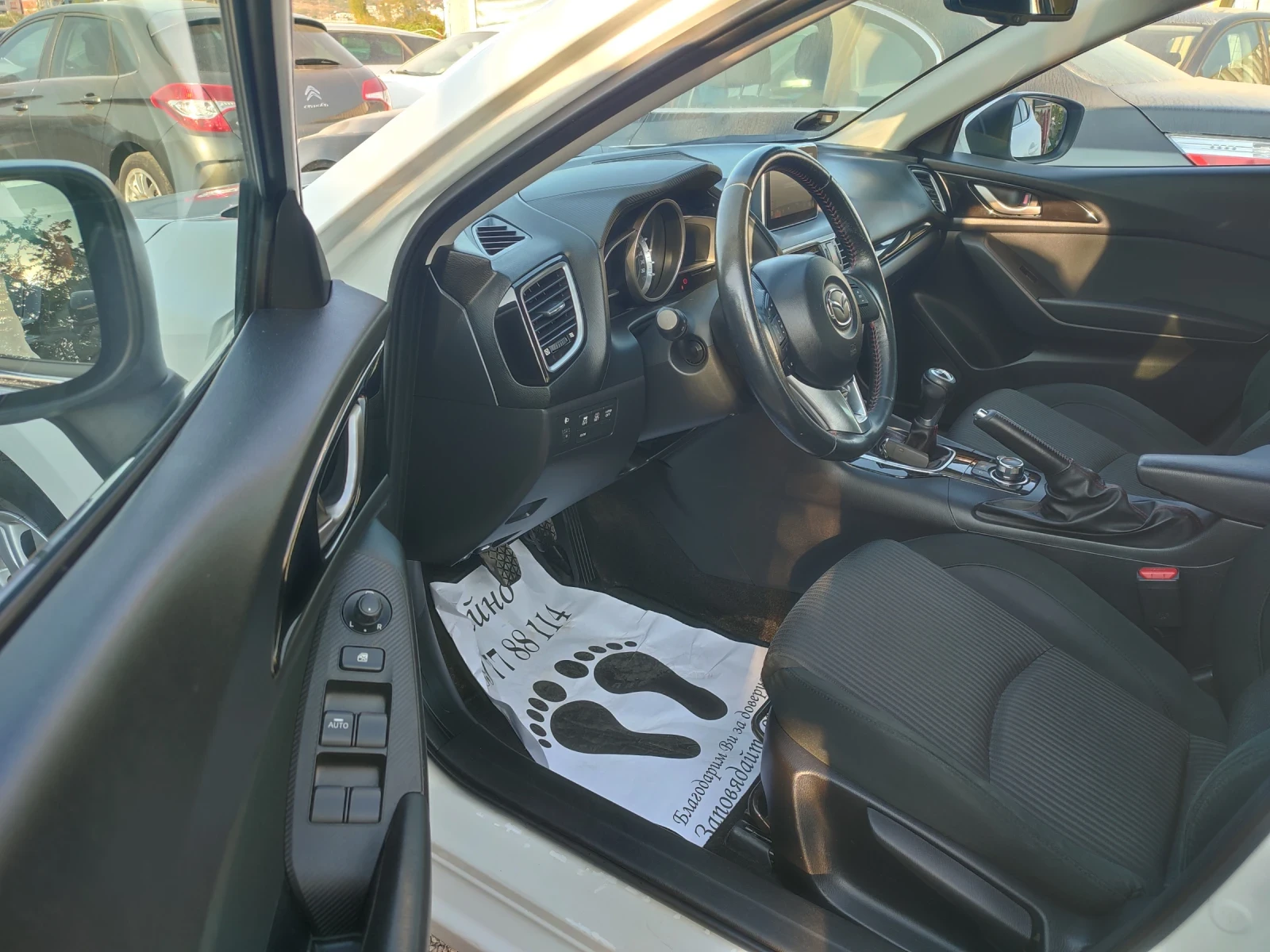 Mazda 3 2.0 i бензин  | Mobile.bg — изображение 11