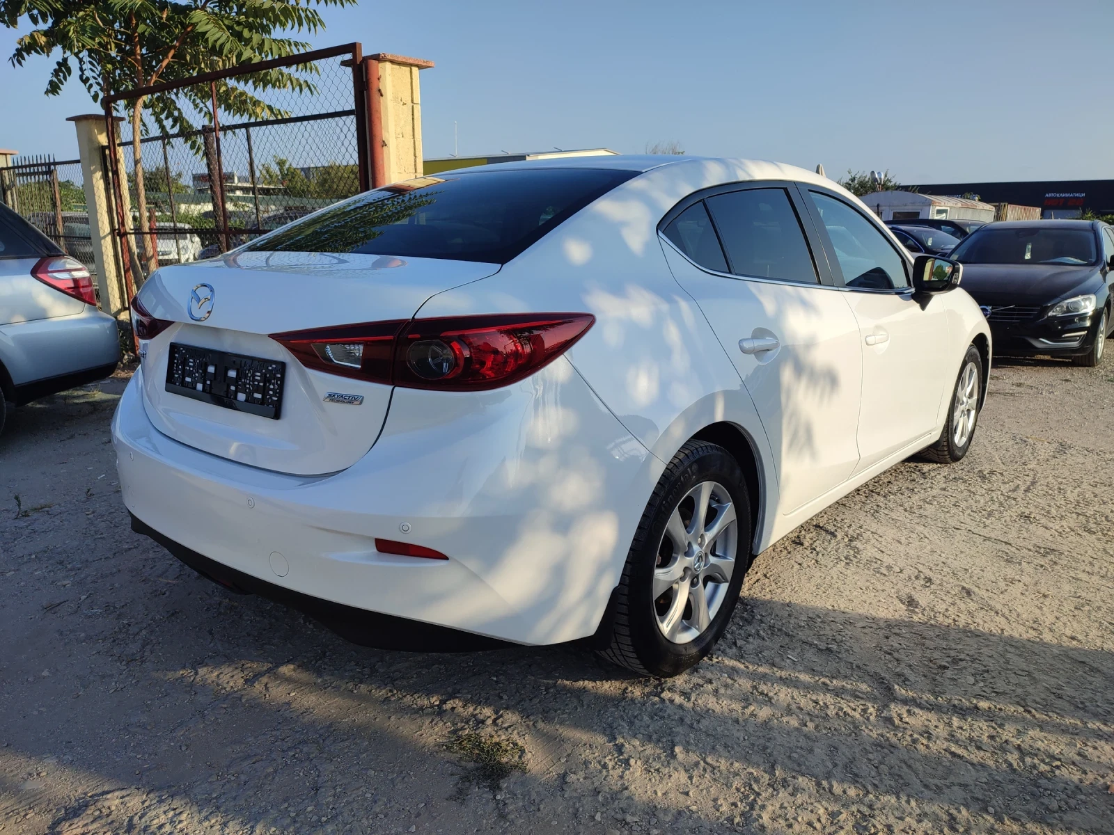 Mazda 3 2.0 i бензин  - изображение 5