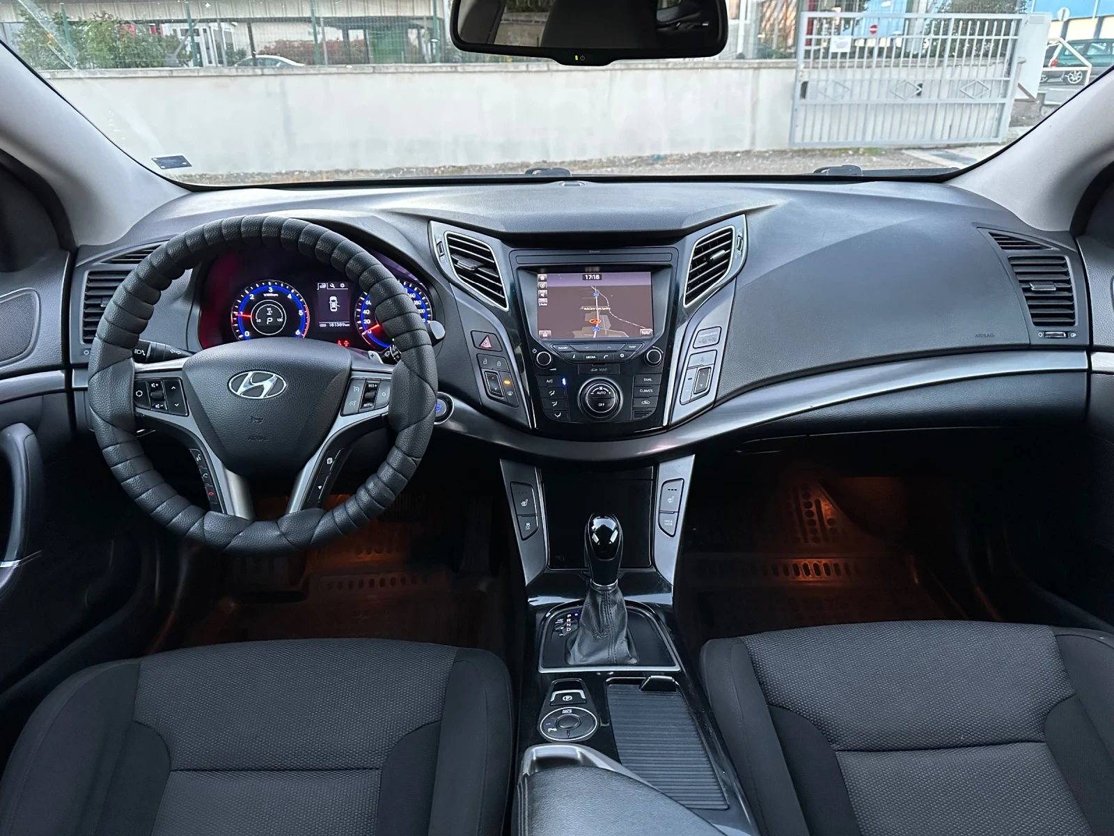 Hyundai I40 1.7CRDI KeylessGo* * Carplay* Ka | Mobile.bg   7