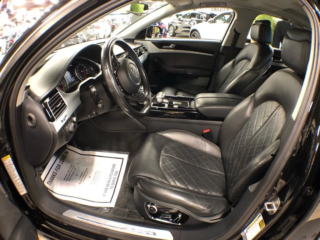 Audi A8 2018 Audi A8 4.0 TFSI quattro - изображение 8