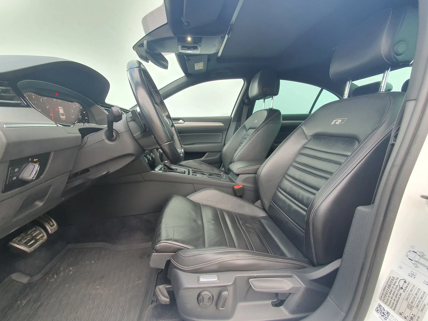 VW Passat Highline 1.5TSI BMT - изображение 4