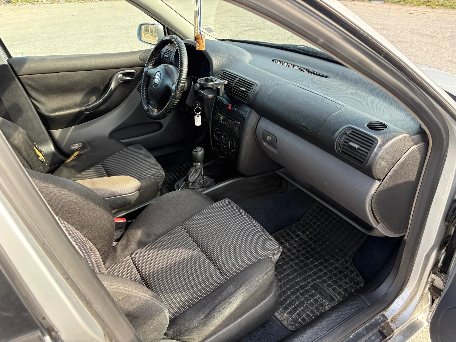 Seat Leon 1.9 TDI 110hp, снимка 7 - Автомобили и джипове - 53714356