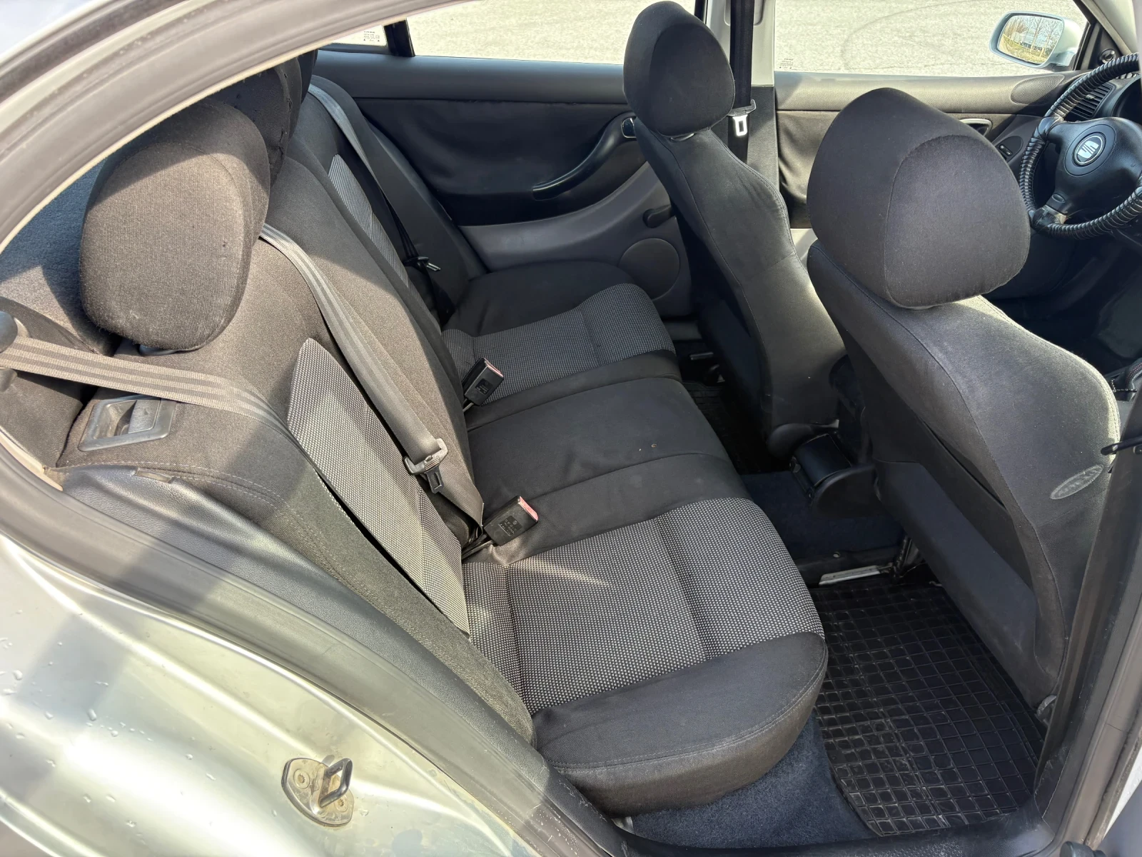 Seat Leon 1.9 TDI 110hp, снимка 10 - Автомобили и джипове - 53714356