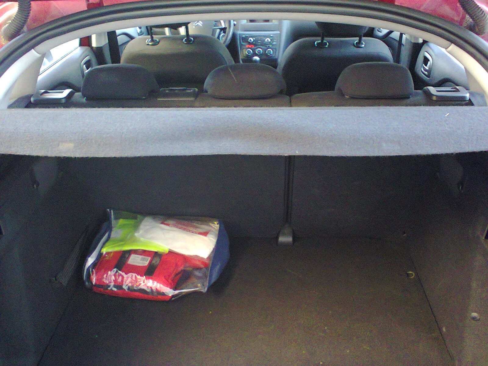 Citroen C4 1.4-бензин ЕВРО 5 , снимка 11 - Автомобили и джипове - 54179133