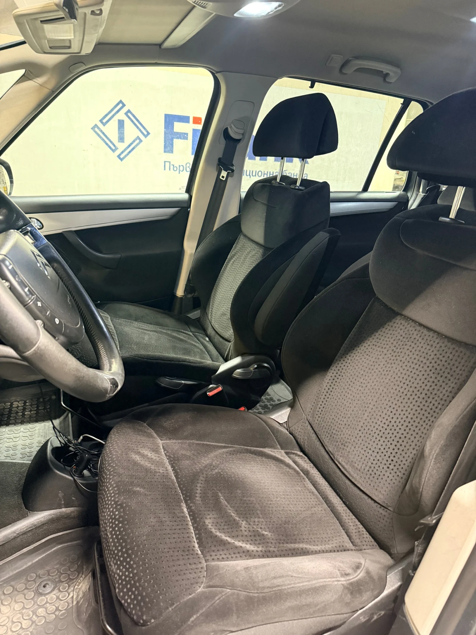 Citroen Grand C4 Picasso, снимка 12 - Автомобили и джипове - 54547957