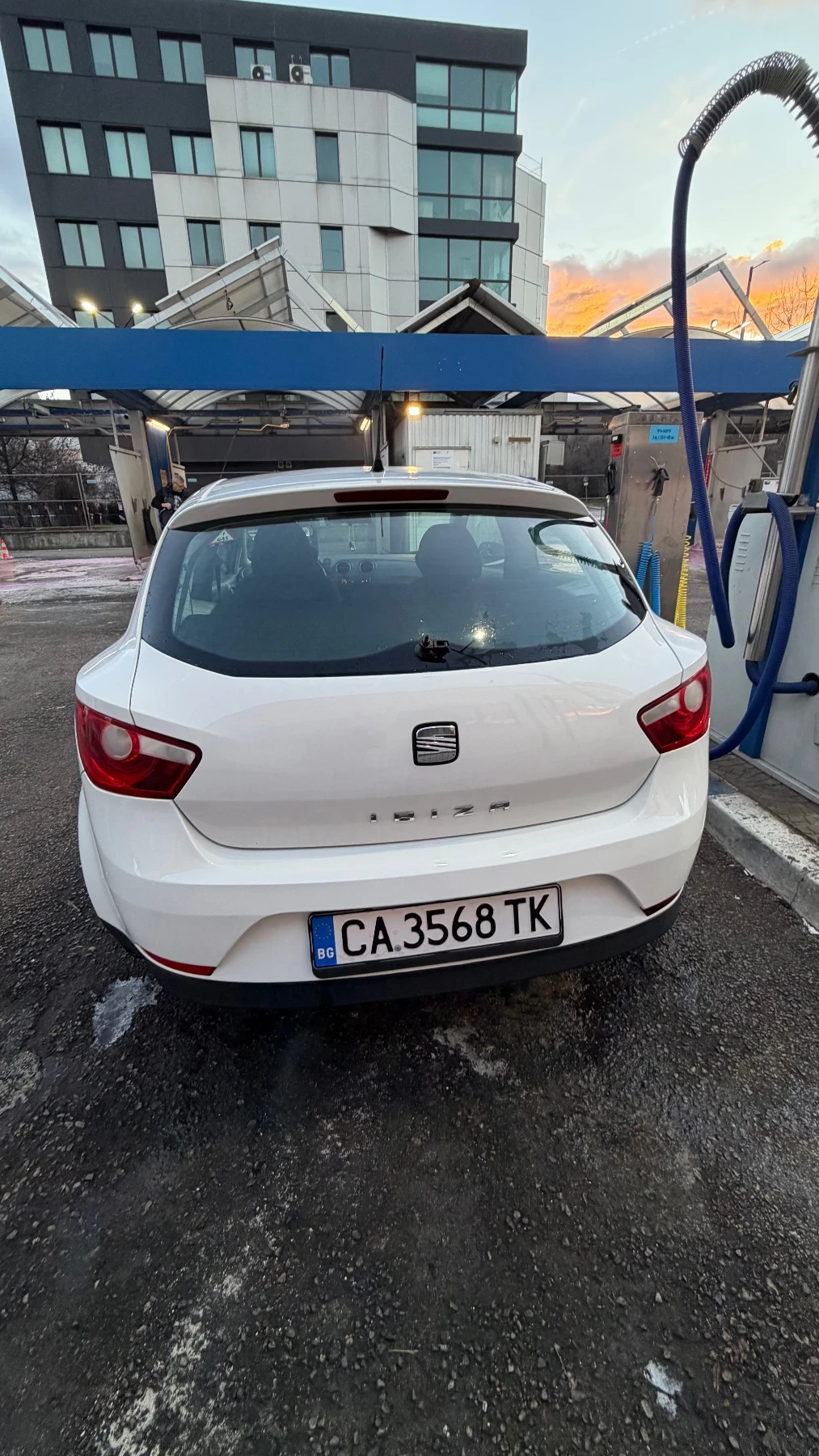 Seat Ibiza, снимка 5 - Автомобили и джипове - 54568484
