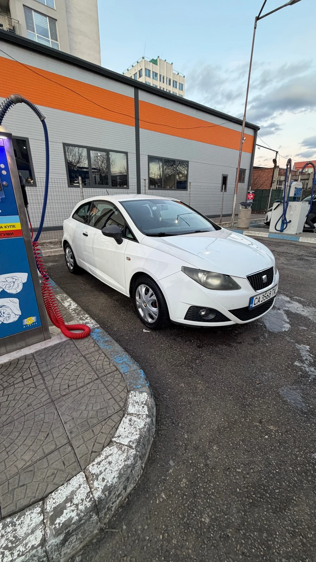 Seat Ibiza, снимка 3 - Автомобили и джипове - 54568484