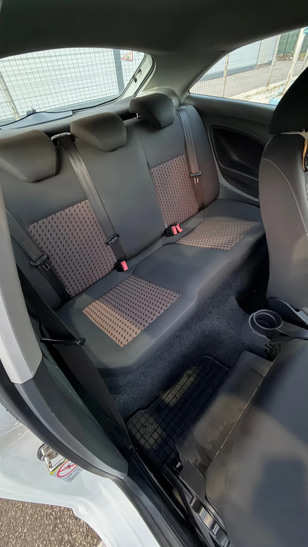 Seat Ibiza, снимка 8 - Автомобили и джипове - 54568484
