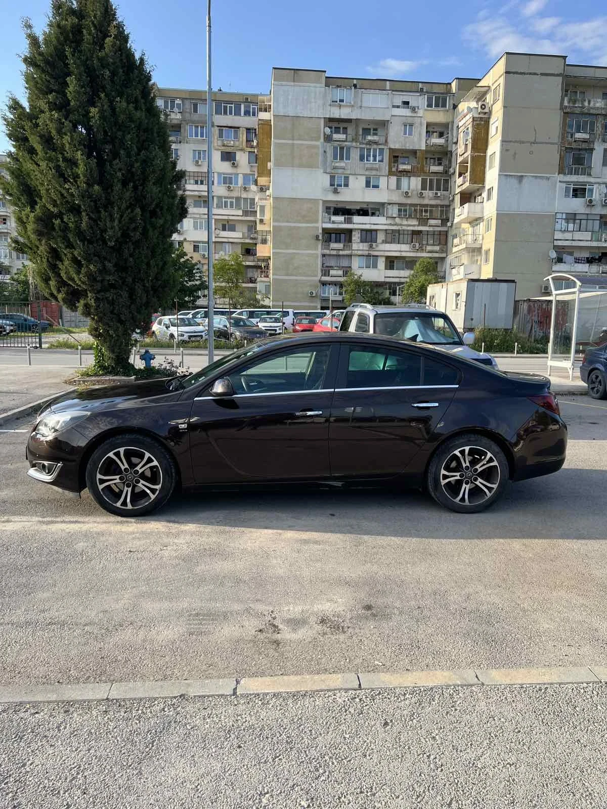 Opel Insignia, снимка 2 - Автомобили и джипове - 54662293