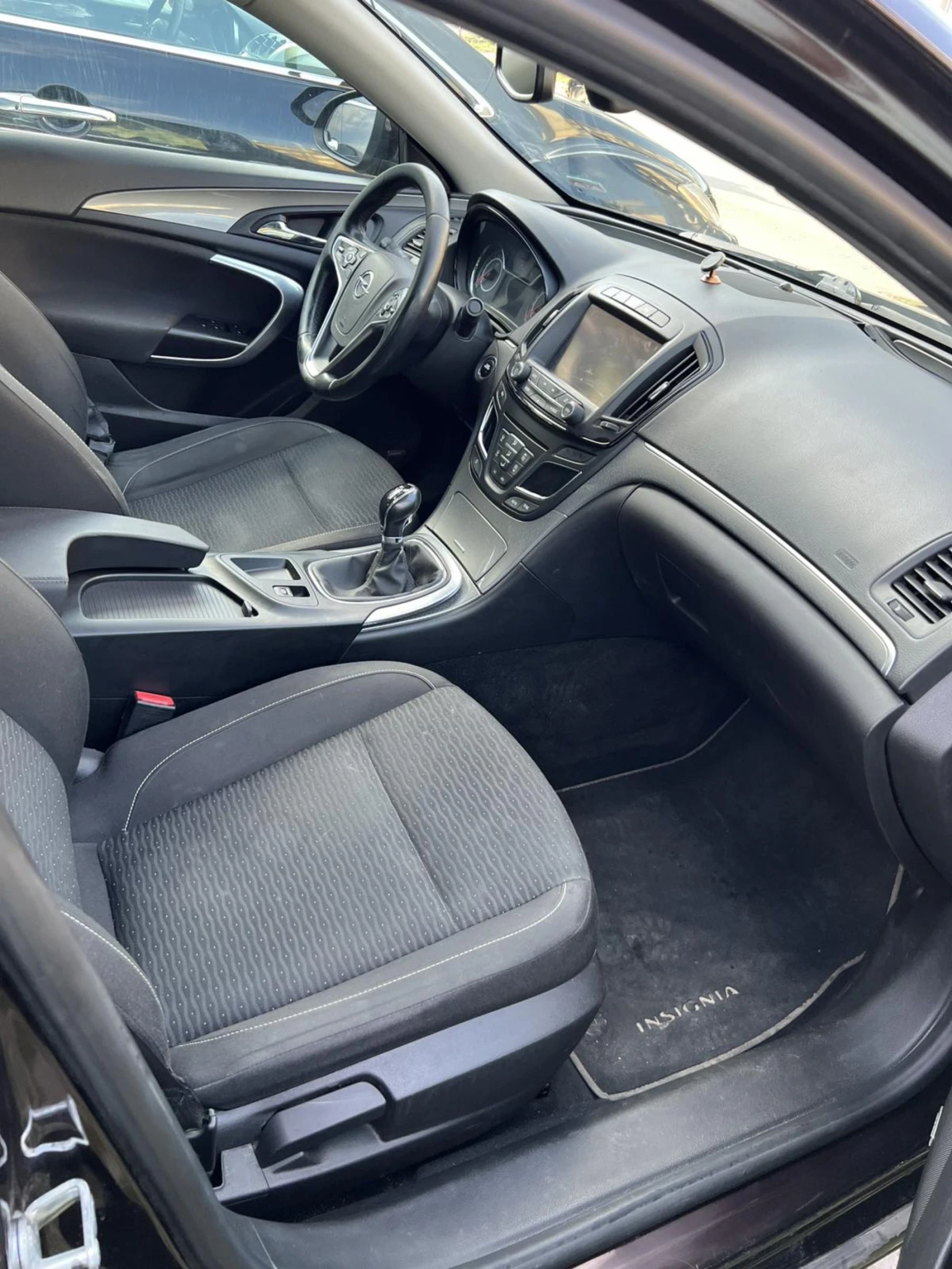 Opel Insignia, снимка 12 - Автомобили и джипове - 54662293