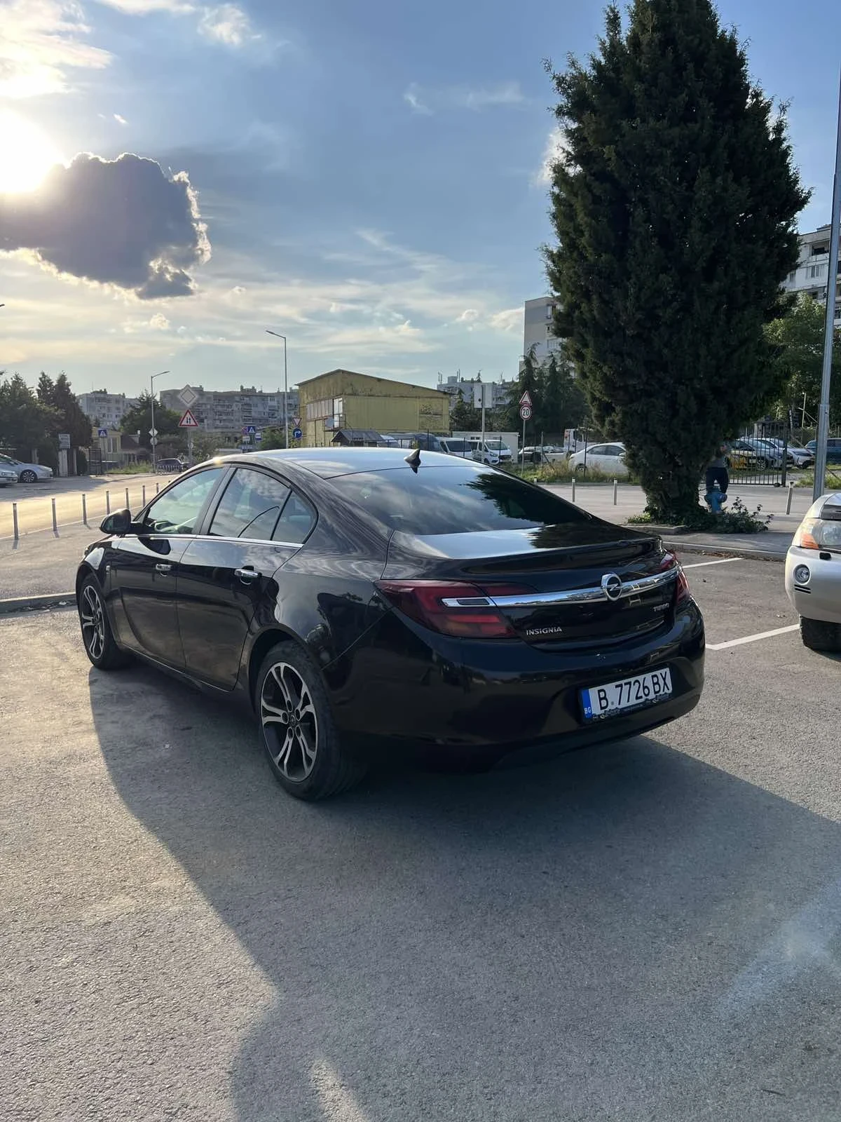Opel Insignia, снимка 3 - Автомобили и джипове - 54662293