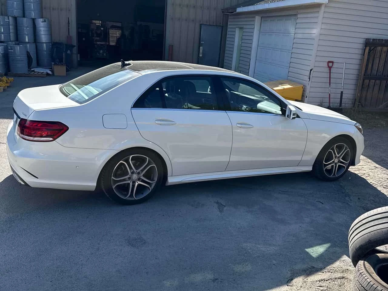 Mercedes-Benz E 400 * ПОДГРЕВ * ОБДУХВАНЕ * 360 * АВТОКРЕДИТ, снимка 3 - Автомобили и джипове - 54780482