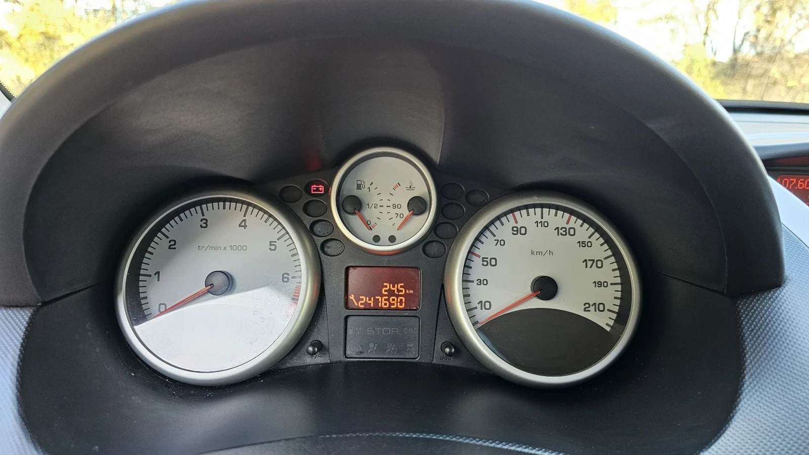 Peugeot 206 1.4 75, снимка 16 - Автомобили и джипове - 55288768