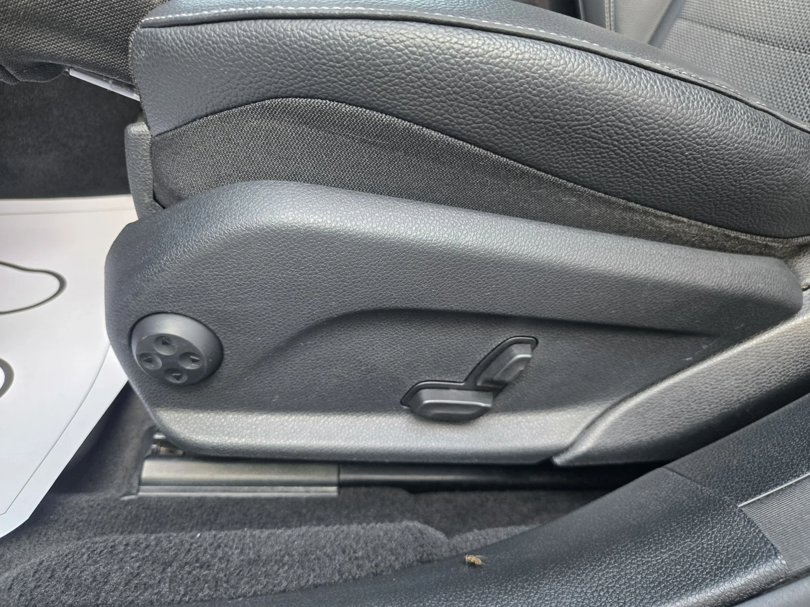 Mercedes-Benz E 220 Е 220 4MATIC, снимка 12 - Автомобили и джипове - 55352132