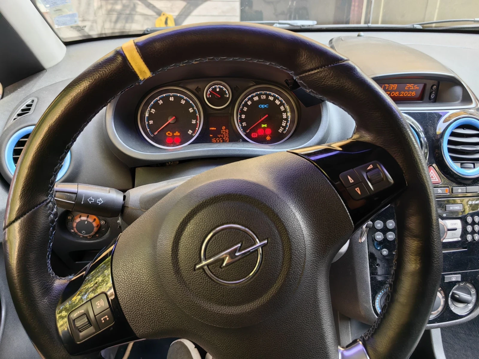Opel Corsa D OPC 1.6T, снимка 9 - Автомобили и джипове - 55594158