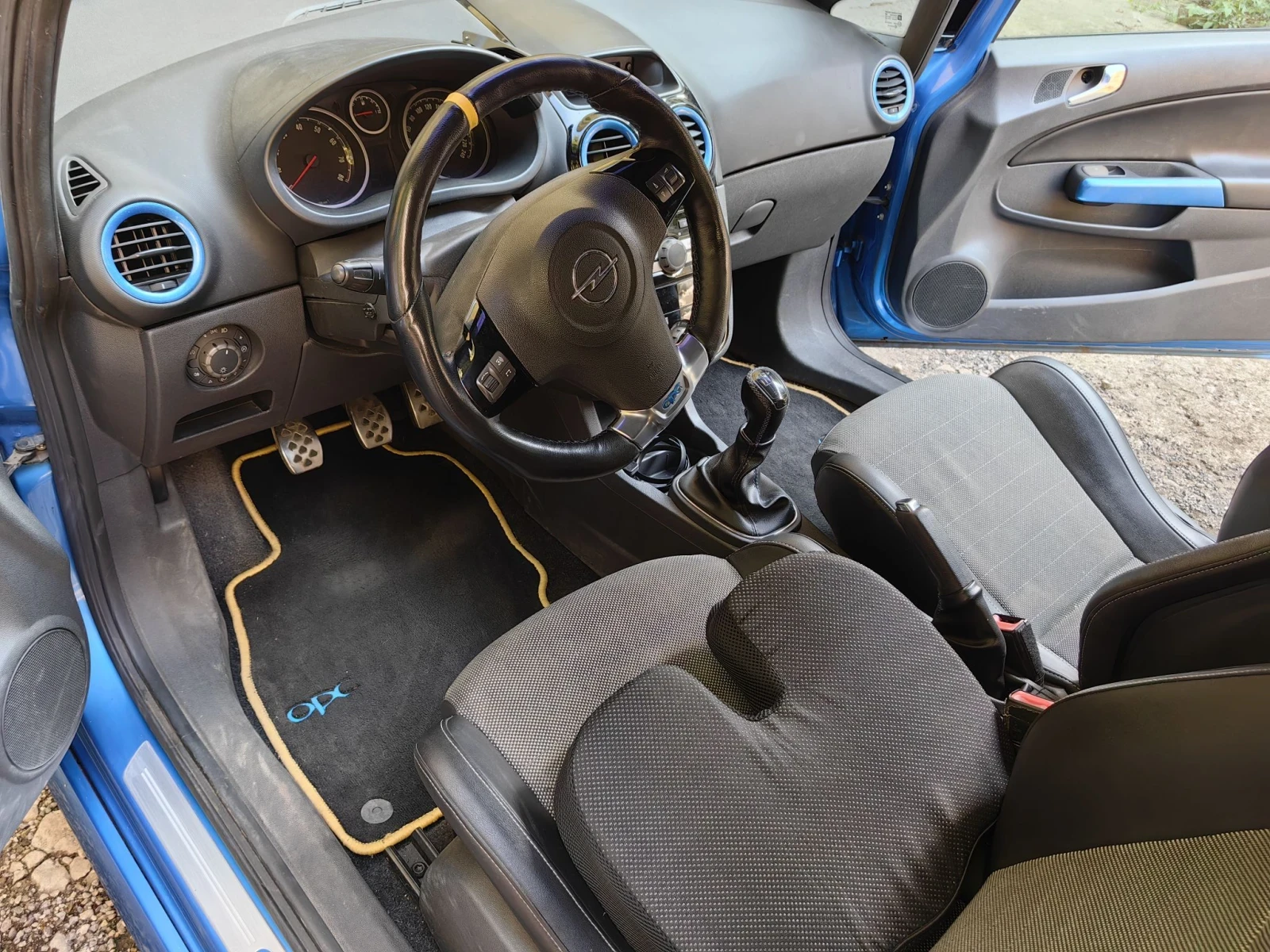 Opel Corsa D OPC 1.6T, снимка 10 - Автомобили и джипове - 55594158
