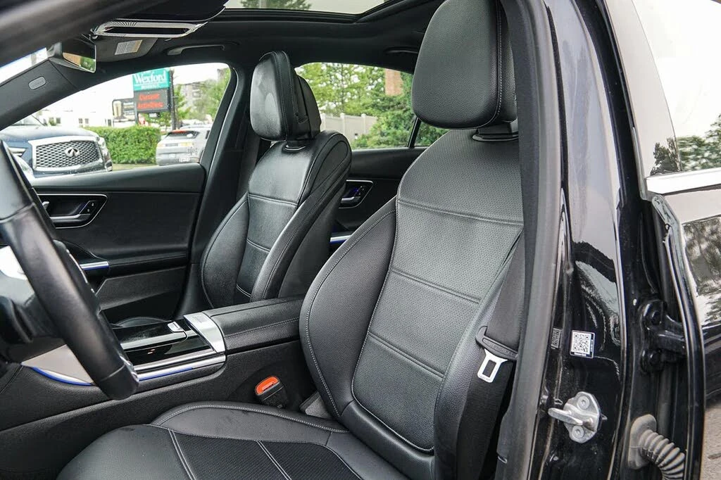 Mercedes-Benz C 300 2.0 4MATIC , снимка 7 - Автомобили и джипове - 56102750