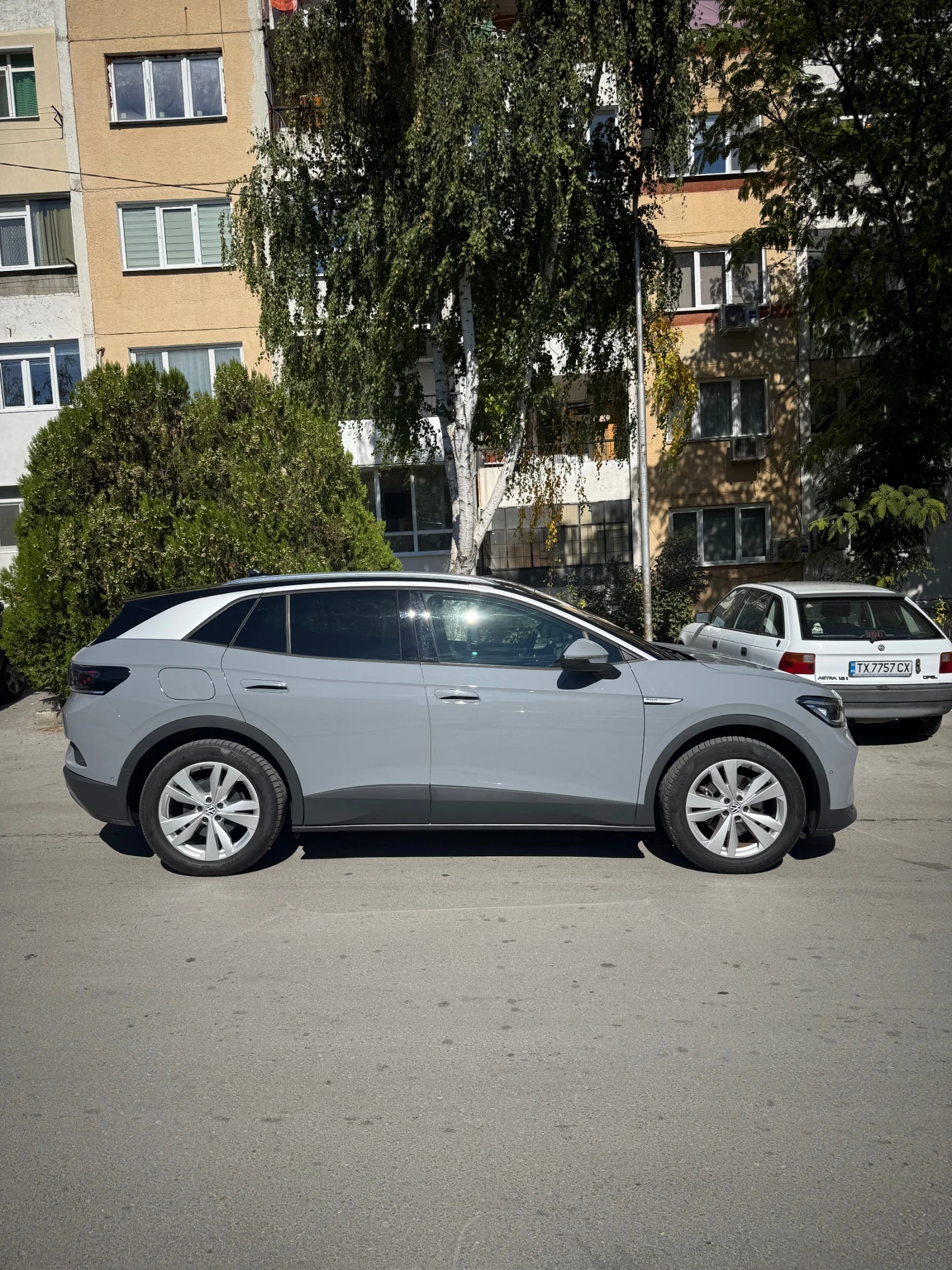 VW ID.4 PRO/PERFORMANS, снимка 3 - Автомобили и джипове - 56303655
