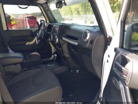 Jeep Wrangler UNLIMITED SAHARA - 21999 лв. / 11247.91 € - 45317240 5