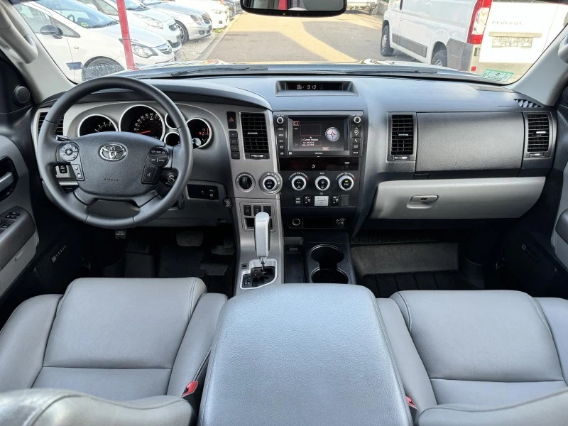 Toyota Sequoia, снимка 9 - Автомобили и джипове - 45298375